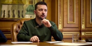 Зеленский: действия Ирана угрожают миру, как и действия России
