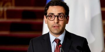 Франция оказывает давление на Китай по вопросам торговли и войны в Украине перед визитом Си Цзиньпина