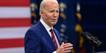 Байден может принять участие в мирном саммите по Украине