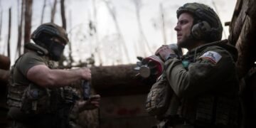 Главком ВСУ предупредил о «существенном обострении» обстановки на фронте