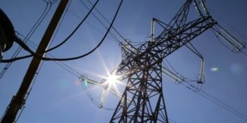 Расчеты промпотребителей с “Укрэнерго” за передачу и диспетчеризацию уменьшили совокупный долг на рынке э/э до 52-53 млрд грн – СЕО