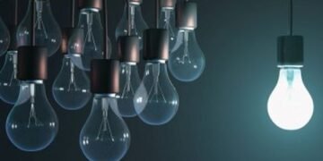 Украина в субботу передавала излишки э/э Польше объемом 1600 МВт-ч и ограничивала ВИЭ – Минэнерго