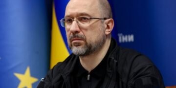 Украина в рамках санкционной политики предлагает ввести запрет на авиатранзит в РФ и Беларусь – Шмыгаль