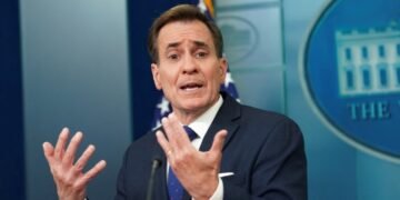 Белый дом: США не намерены вмешиваться в украинский конфликт «в роли комбатанта»