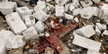 Ракетный удар по центру Чернигова. Сообщается о более десяти погибших