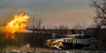 ВСУ: «20-25 тысяч российских военных  пытаются взять штурмом Часов Яр»