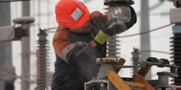 Из-за непогоды обесточена шахта в Донецкой области и отключались 145 тыс. потребителей в Днепропетровской области – Минэнерго