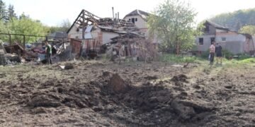 Удар РФ по спортивной площадке в Харьковской области, восемь детей ранено