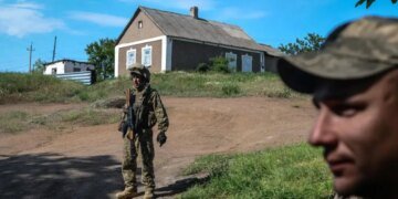 Оккупанты планомено заменяют жителей оккупированной Херсонщины гражданами России, — ЦНС