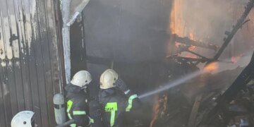 В оккупированном Крыму тушат крупный пожар: что горит?