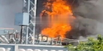 У Білгородській області РФ горить електропідстанція. Відео