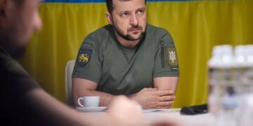 Фронт, производство оружия и не только: Зеленский провел заседание Ставки