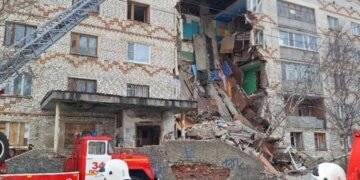 ЧП в России: пятиэтажное общежитие обрушилось в Коми. ВИДЕО
