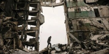 “Это не просто лицемерие”: как  Запад опоздал с помощью и стирает свои же красные линии