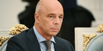 Китайцы поставили ключевого путинского министра в неудобное положение