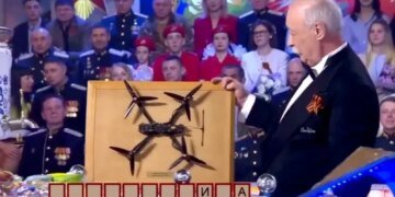 «Поле чудес в Стране дураков»: Якубович в шоке от подарка «героя СВО». ВИДЕО