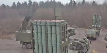 Под Донецком полностью разгромлена ПВО противника: ВСУ впервые уничтожили современный радар от ЗРК “С-350”. ВИДЕО
