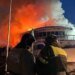 В российском Архангельске пожарные всю ночь тушили теплоход. ФОТО