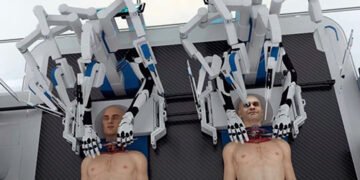 Представлено першу в світі систему трансплантації голови: керувати операцією буде штучний інтелект. ВІДЕО