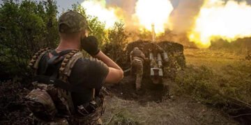 Попереду важкі бої: у Зеленського спрогнозували, як розвиватиметься війна влітку