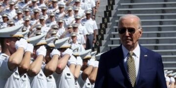 Байден тайно разрешил Киеву использовать американское оружие для атак против России