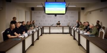 Зеленский посетил Харьков, чтобы поддержать горожан