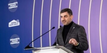 13 украинских детей вернулись домой из РФ и c оккупированных территорий Украины