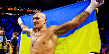 Усик – абсолютний чемпіон світу: як пройшли 12 раундів поєдинку