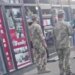 Прохожие в Днепре подрались с сотрудниками ТЦК. ВИДЕО