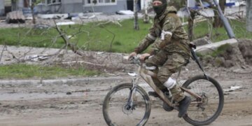 “Черные дни для наших парней”, – в Z-каналах траур, из-под Харькова целый  полк “вернулся в гробах”