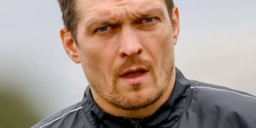 “Да, я болен!” – Усик эмоционально отреагировал на непростой “диагноз”