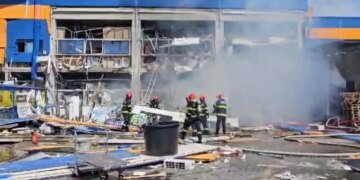 Румынии произошёл взрыв в магазине строительных товаров. ВИДЕО