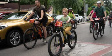На підтримку ЗСУ: у Києві відбувся велопробіг. ФОТО
