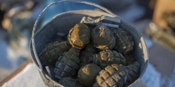 Случайно выдернул чеку: в Луцке мужчина взорвал гранату на почте