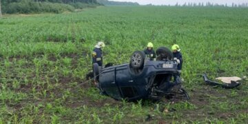 В Кіровоградській області перекинулось авто: жахливі наслідки
