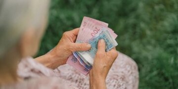 Некоторые украинцы потеряют часть стажа: чья пенсия под угрозой