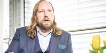 Глава комитета ЕС в Бундестаге призывает создать фонд 100 млрд. евро для Украины