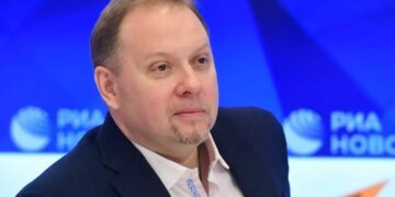 Депутат-“единорос” назвал Путина “врагом России” и призвал к миру с Украиной. ВИДЕО