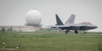 НАТО  устроит крупнейшую свою авиабазу в самом неожиданном месте Европы
