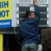 Стоит ли сейчас скупать валюту:  что происходит с долларом