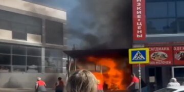 Пожар в России: в Новороссийске внезапно загорелся продуктовый склад. ВИДЕО