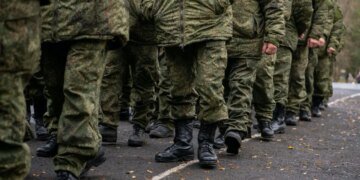 В России умирать за Путина отправили 10 тысяч мигрантов, получивших гражданство РФ