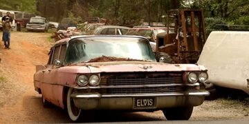 Покинутий скарб: на звалищі виявили ексклюзивний Cadillac Елвіса Преслі. ВІДЕО