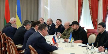 “Це була антидипломатія”: Time розкрив, чому зірвались переговори з РФ на початку війни