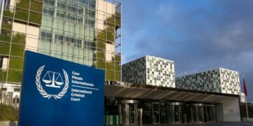 Зеленский приветствовал решение МУС выдать ордера на арест Шойгу и Герасимова
