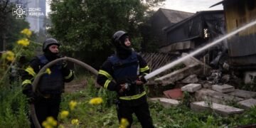 Российские военные ночью атаковали украинские энергообъекты