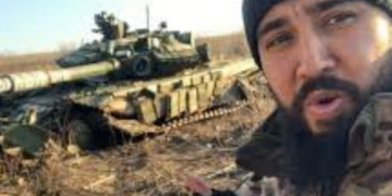 Відомий шоумен-путініст на війні проти України залишився без обличчя