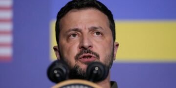 Зеленский заявил, что Си Цзиньпин пообещал ему не поставлять оружие России
