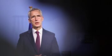 Столтенберг: российские войска неспособны на большой прорыв в Украине