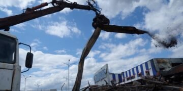 Зеленский – о новом российском ударе по жилому дому в Харькове